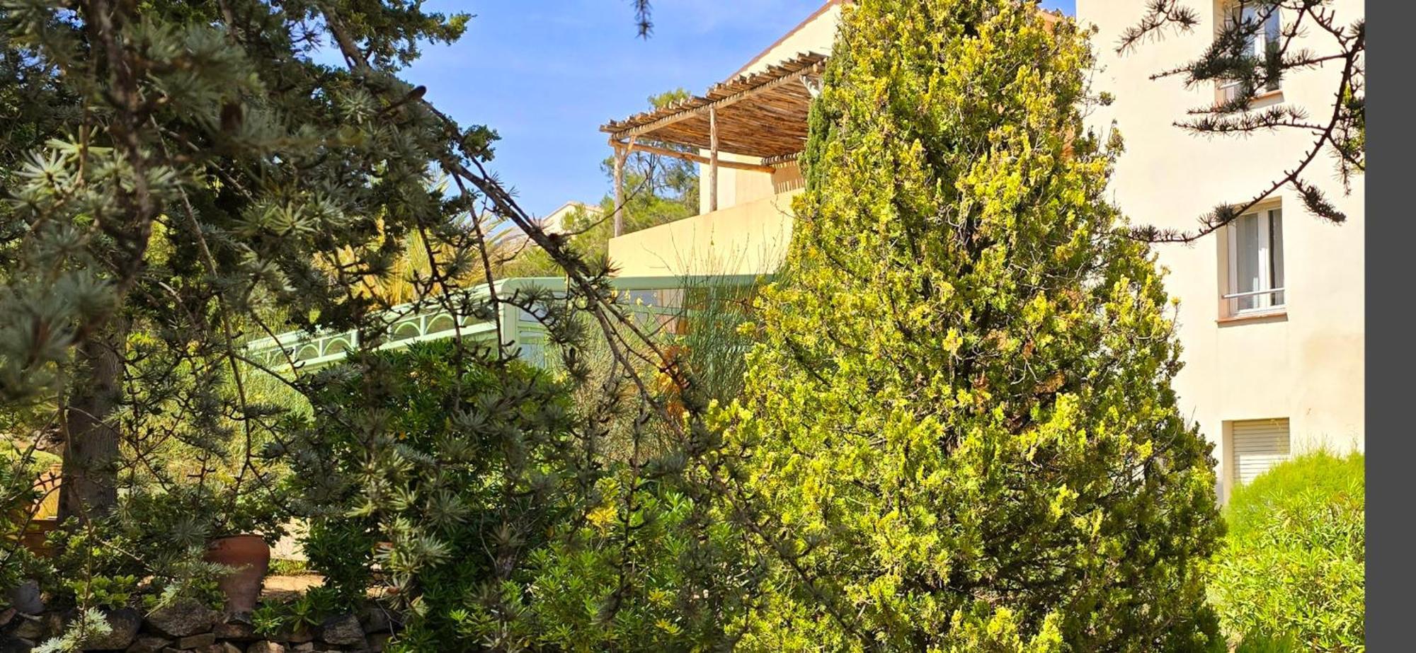 Hotel Cala Di L'Oru LʼÎle-Rousse Екстериор снимка